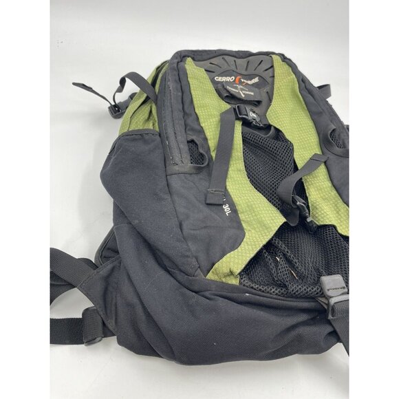 Cerro Torre Stealth‎ 30L Green/Black Hiking Backpack - Picture 10 of 14